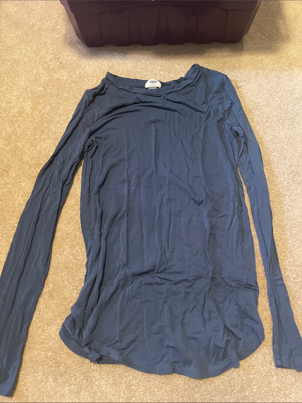 Old Navy Navy Long-Sleeve Crewneck Tee